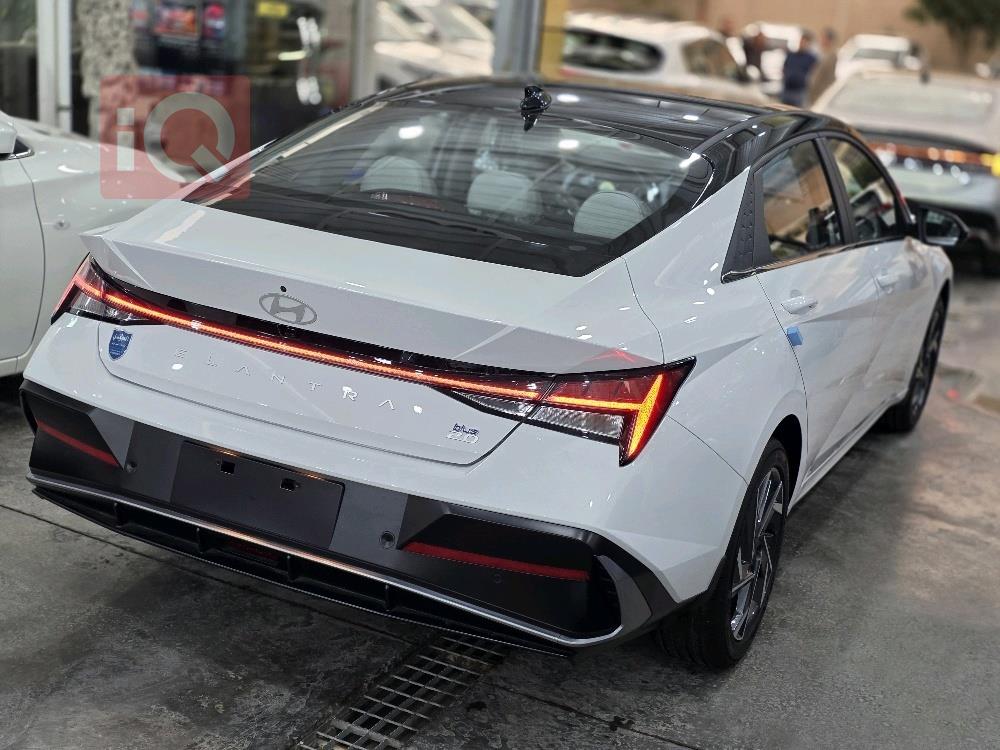 هیۆندای ئەلەنترا